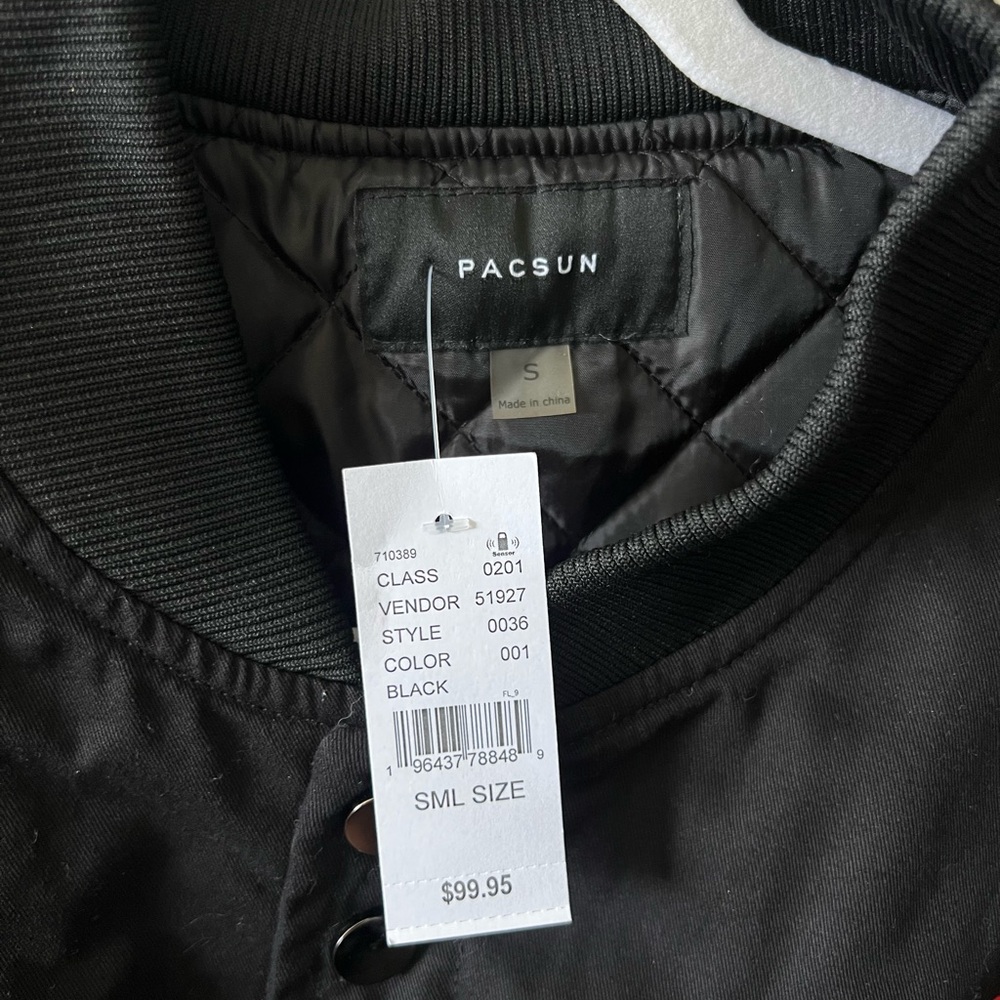 jacket - Picture 5 of 5